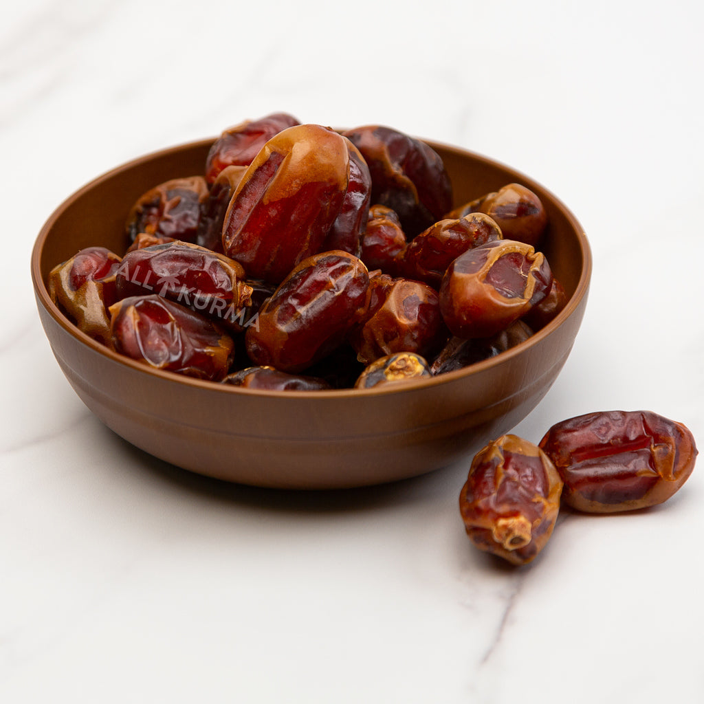 Date Crown Khalas All Kurma Singapore Islandwide Delivery