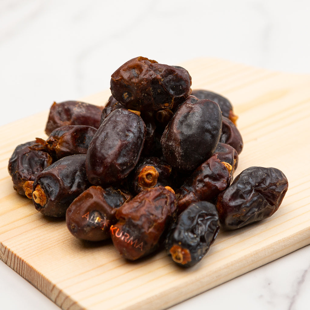 Date Crown Khenaizi Dates 500g | Black Dates Singapore